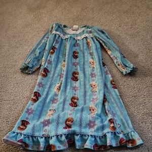 Elsa nightgown, Size XS